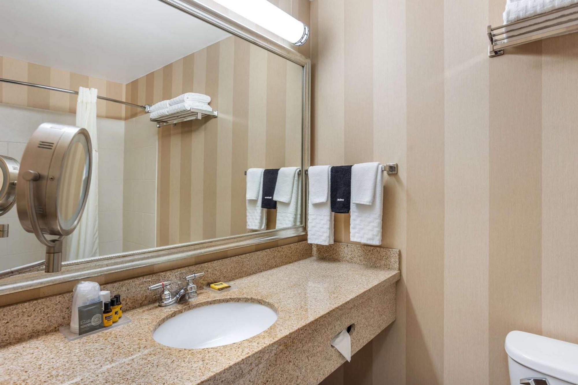 Best Western Plus University Park Inn & Suites State College Luaran gambar